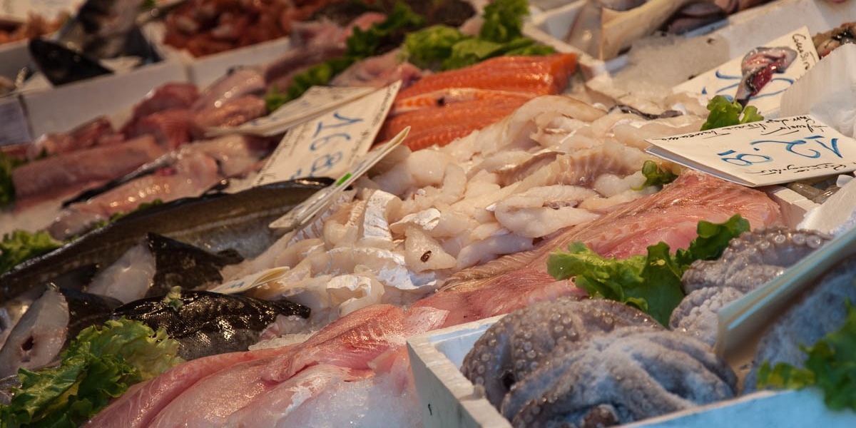 Prodotti ittici, i consigli per non prendere “granchi” al momento dell’acquisto