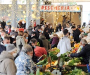 Natale, per il cenone gli italiani spenderanno 2,9 miliardi, 400 milioni in più del 2022