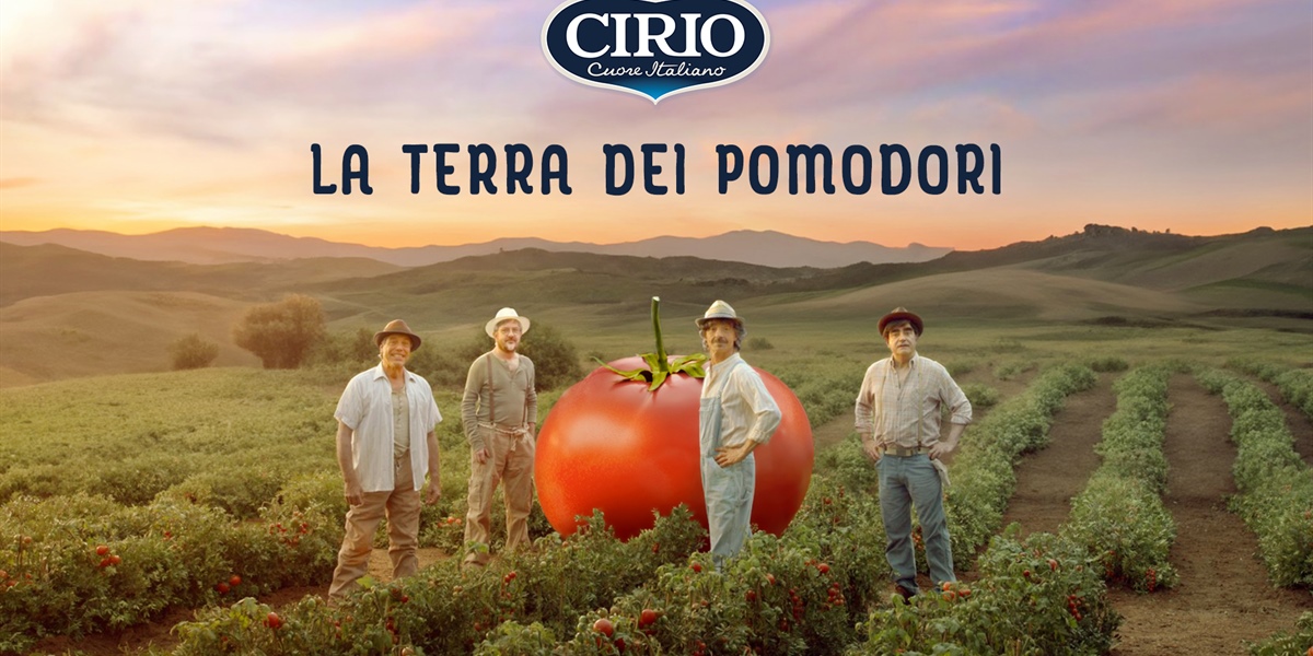 Cirio, nuovo spot con Elio e le Storie tese, così si celebra l’Italia, la terra dei pomodori