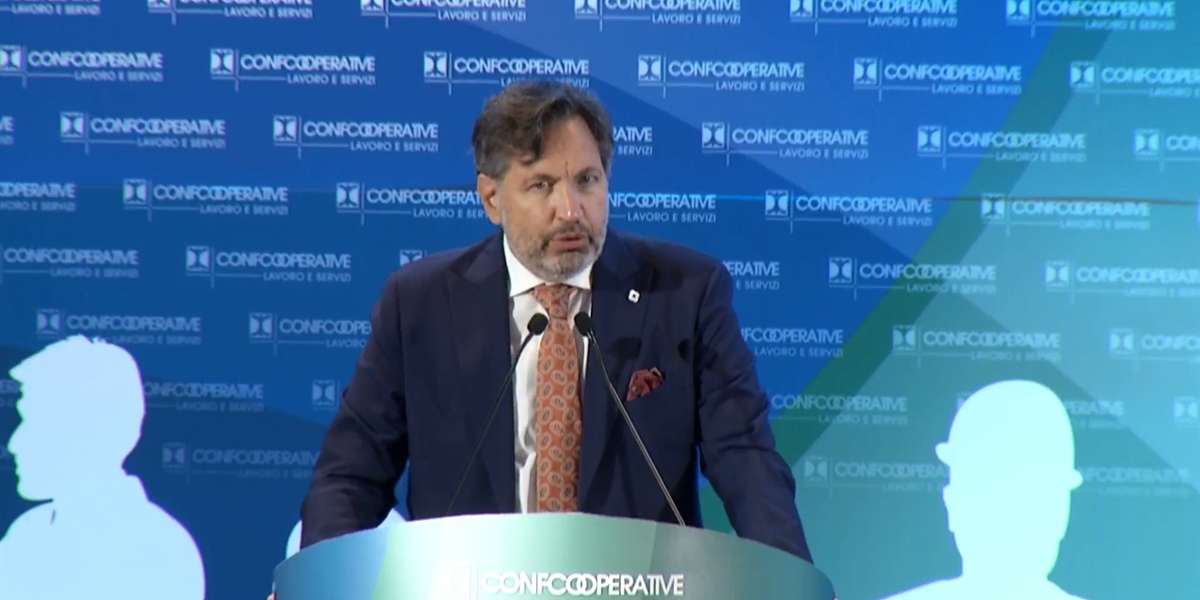 Ccnl Ristorazione: Stronati «Non abbiamo siglato il rinnovo, ma posto una riserva alla firma»