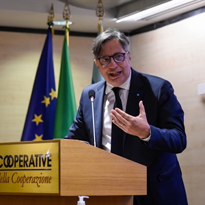 Direttiva Appalti: Confcooperative Lavoro e Servizi incontra europarlamentare Cavedagna