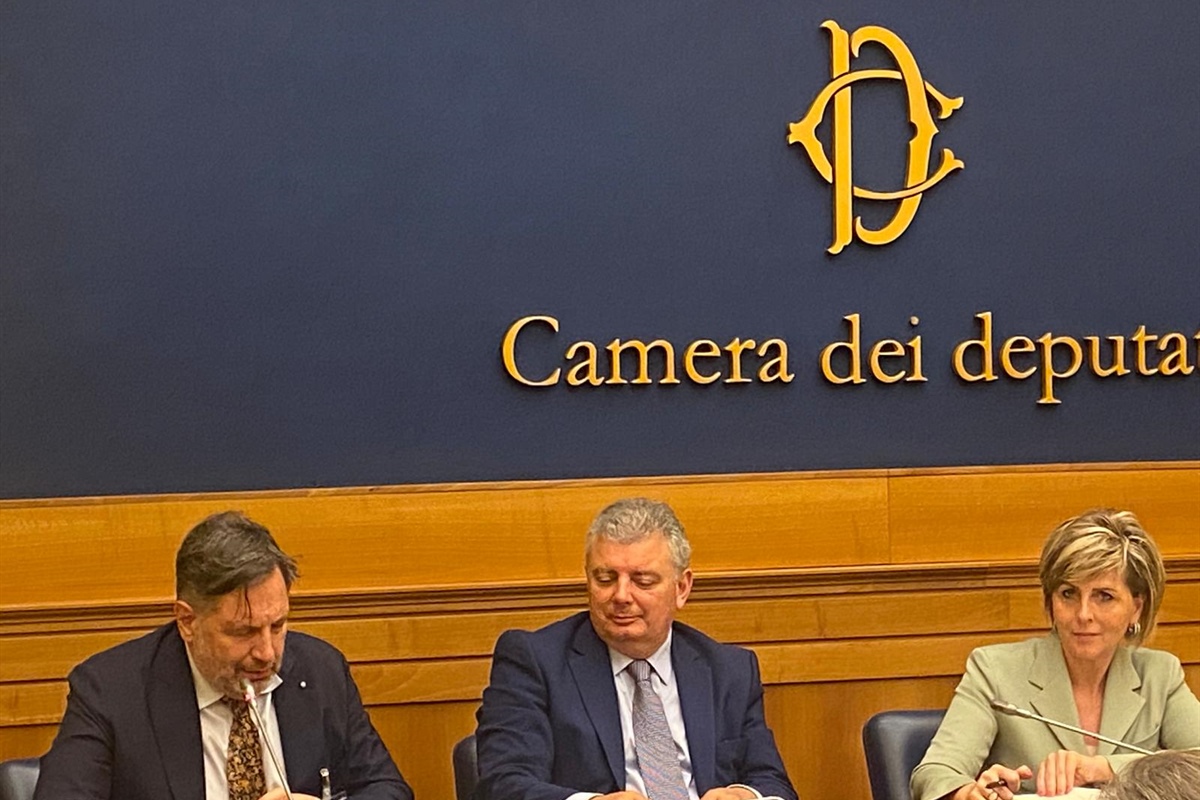 Appalti: presentato il Manifesto dei Servizi, Stronati, garantire revisione prezzi