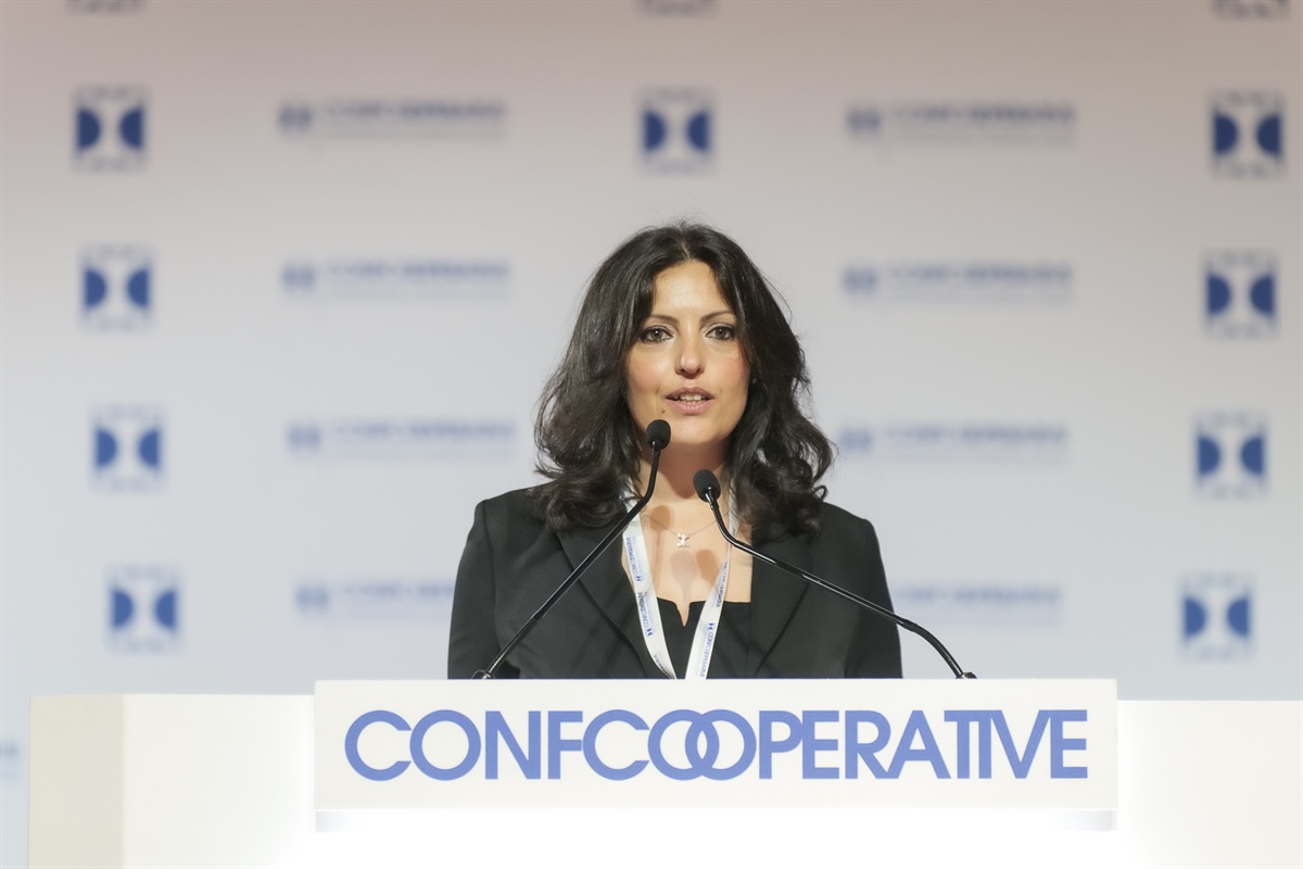 Centri antiviolenza, migliaia di donne rischiano di restare senza aiuto