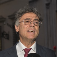 Manovra «Occorrono misure per la crescita. Positiva la stabilizzazione dei conti pubblici»
