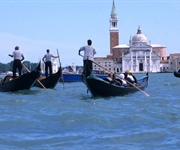 Confcooperative Lavoro Servizi porta le gondole sul Tevere, per la prima volta nella storia i gondolieri solcheranno il fiume della Capitale