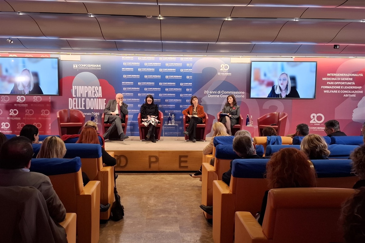 Cooperative: il 61% degli occupati è donna. Centri antiviolenza, 67 mila vittime a rischio