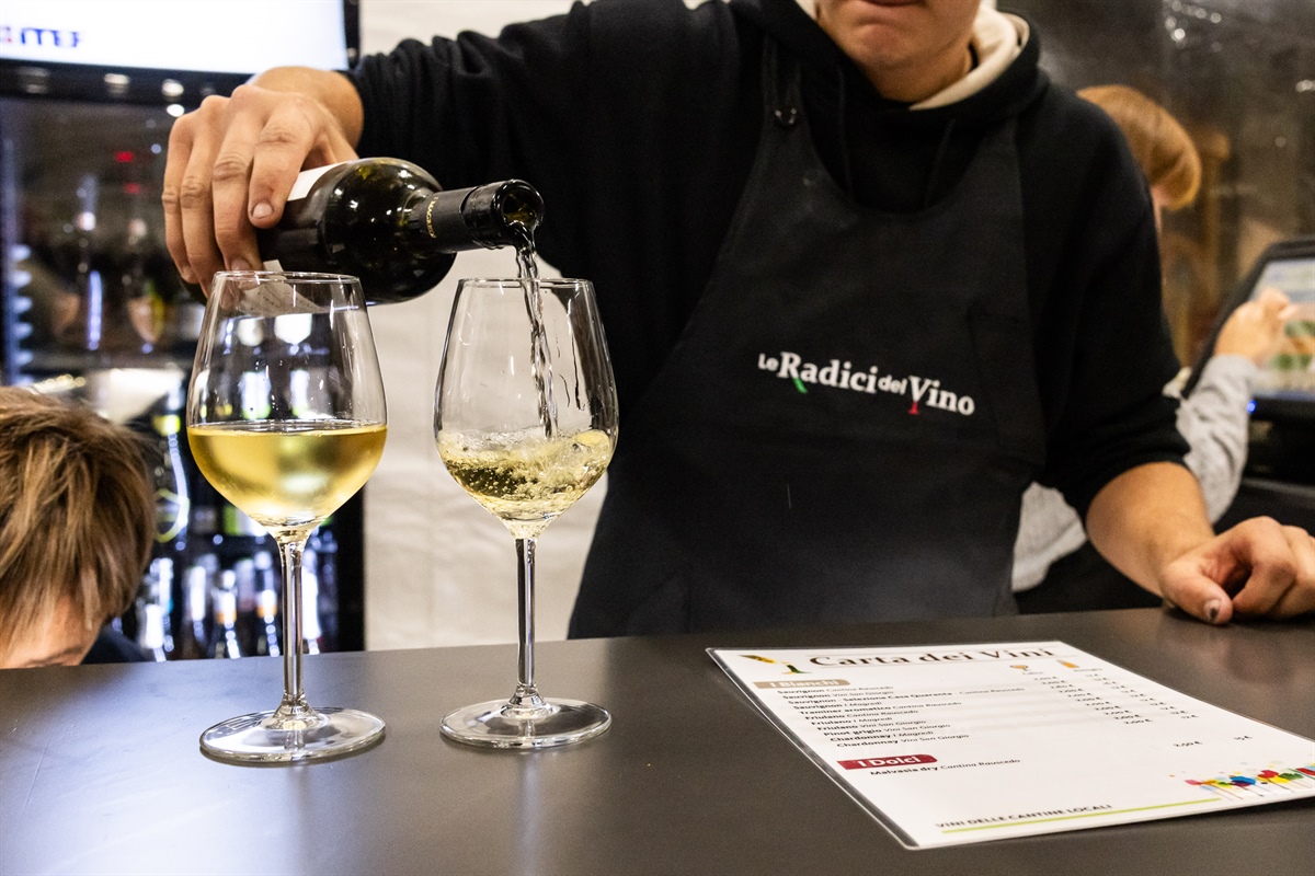 Torna “Le radici del vino”, la biennale dedicata alla vitivinicoltura d'eccellenza