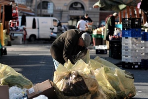 Covid: Istat, nel 2020 più povere 1 famiglie su 3