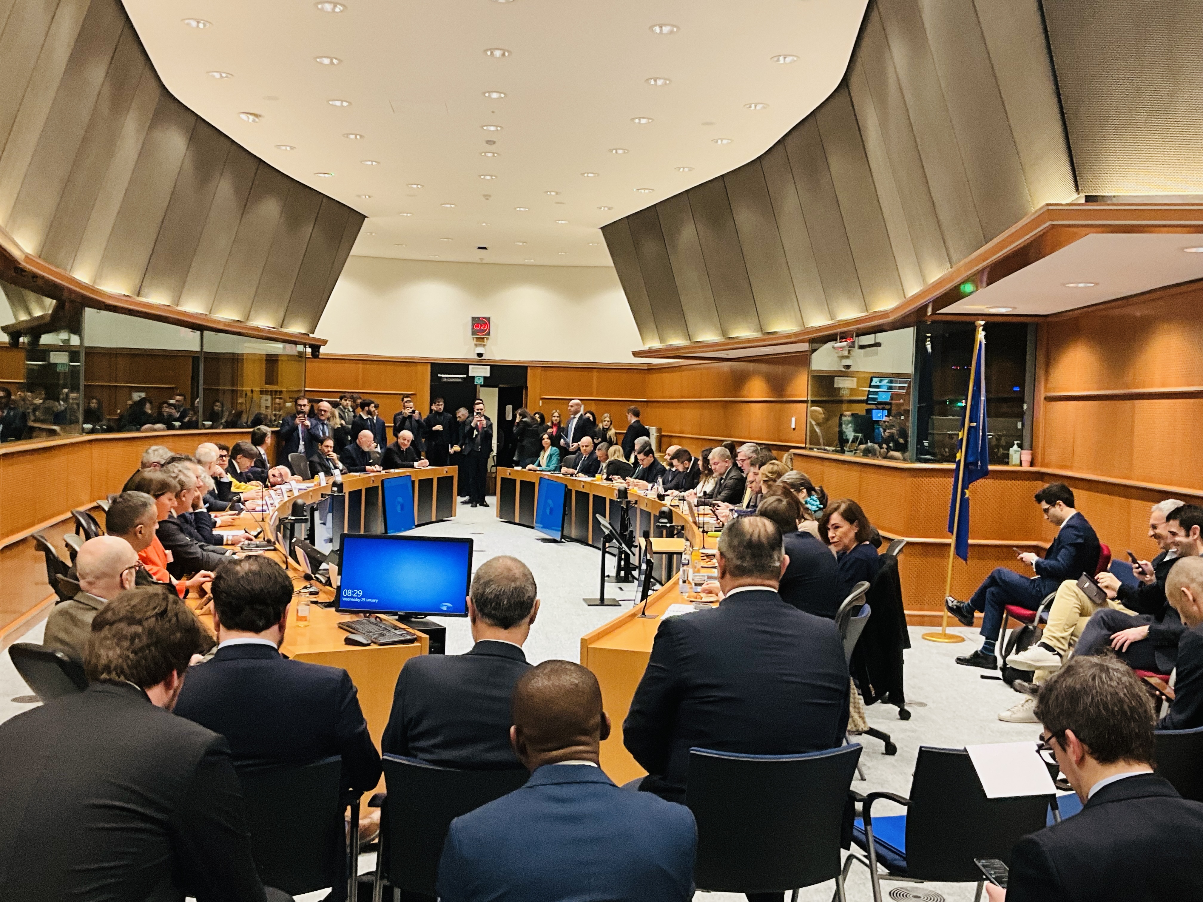 IYC 2025, Confcooperative incontra gli europarlamentari italiani
