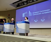 Commissione Ue vede al ribasso stime Pil Italia 2021 a +3,4%